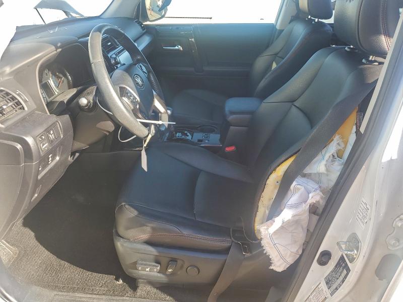 Photo 7 from auction – 2018 TOYOTA 4RUNNER SR with VIN JTEBU5JR8J5543023