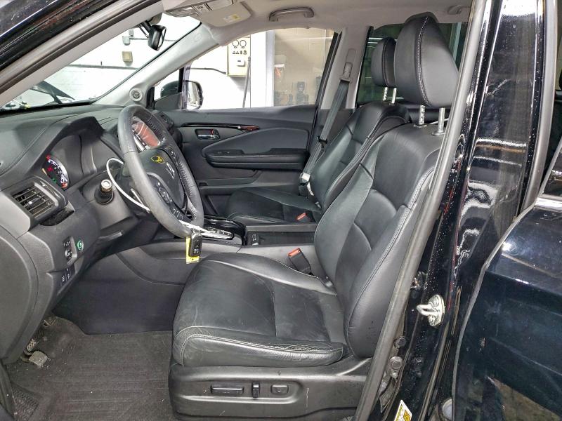 Photo 7 from auction – 2017 HONDA PILOT TOUR with VIN 5FNYF6H98HB081401