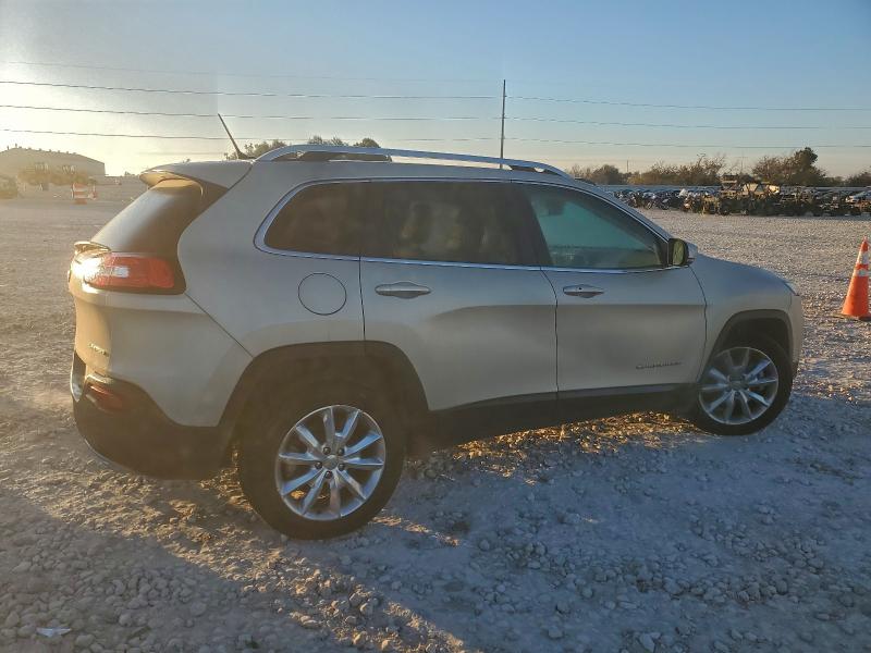 Photo 3 from auction – 2015 JEEP CHEROKEE L with VIN 1C4PJLDS1FW547034