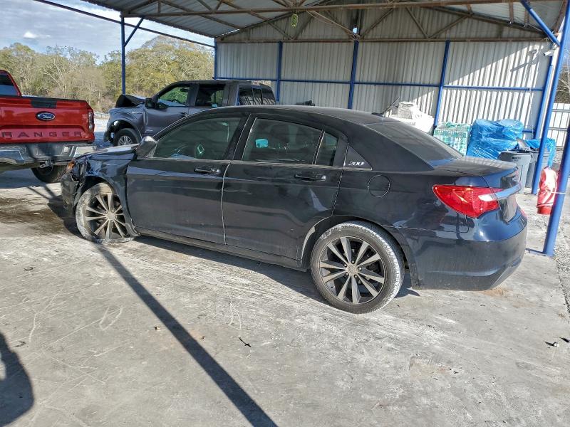 Photo 2 from auction – 2013 CHRYSLER 200 with VIN 1C3CCBCG0DN570540
