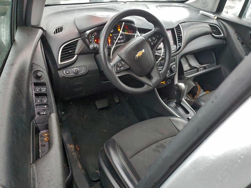 Photo 8 from auction – 2021 CHEVROLET TRAX 1LT with VIN KL7CJPSB6MB325048