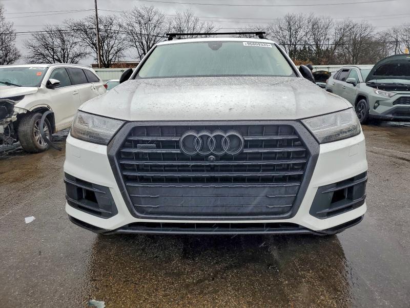 Photo 5 from auction – 2017 AUDI Q7 PRESTIG with VIN WA1VAAF75HD057029