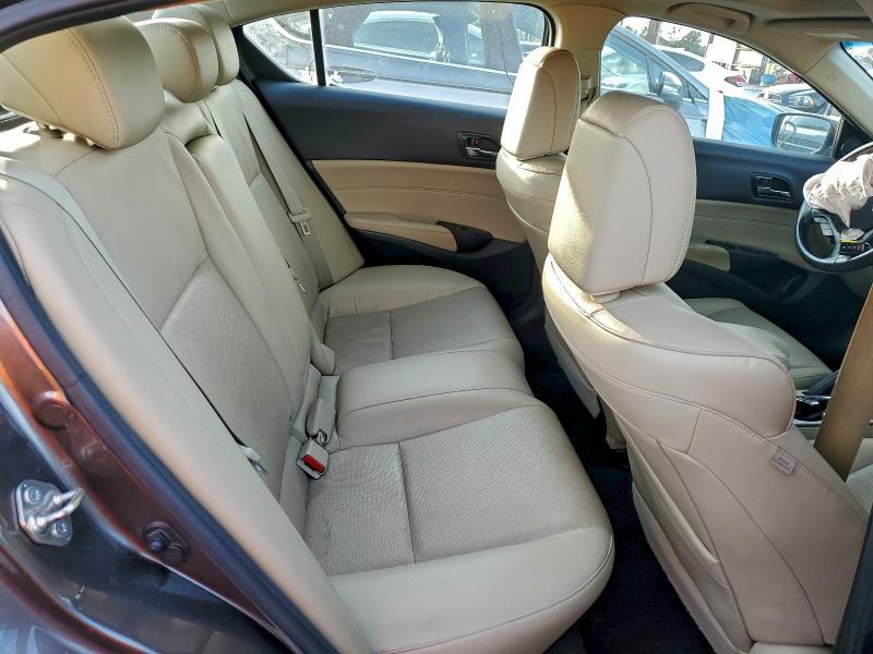 Photo 10 from auction – 2015 ACURA ILX 20 TEC with VIN 19VDE1F70FE002787