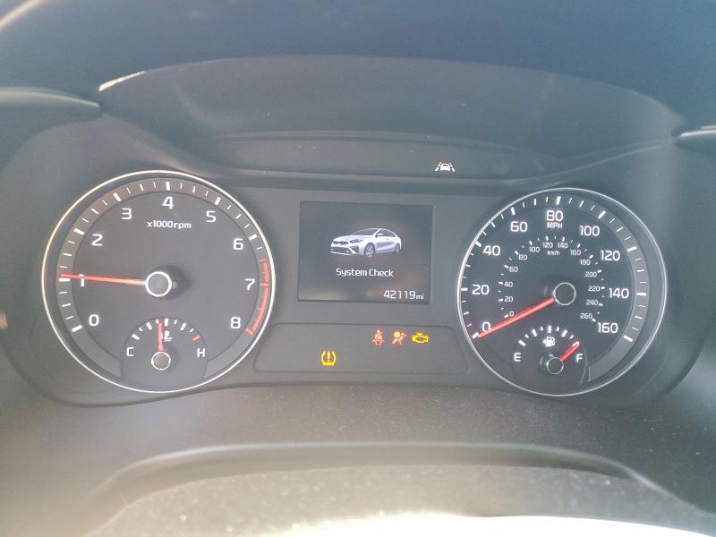 Photo 9 from auction – 2019 KIA FORTE FE with VIN 3KPF24AD9KE099201
