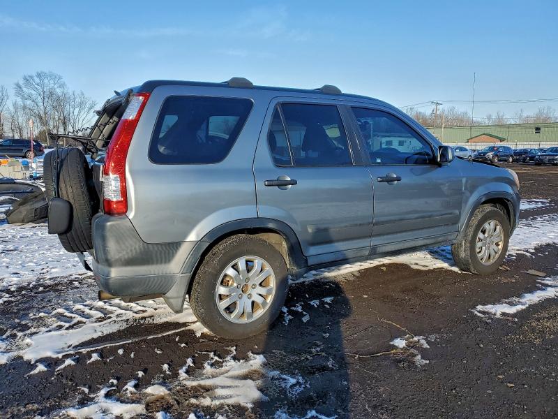 Photo 3 from auction – 2005 HONDA CR-V EX with VIN SHSRD78815U334876