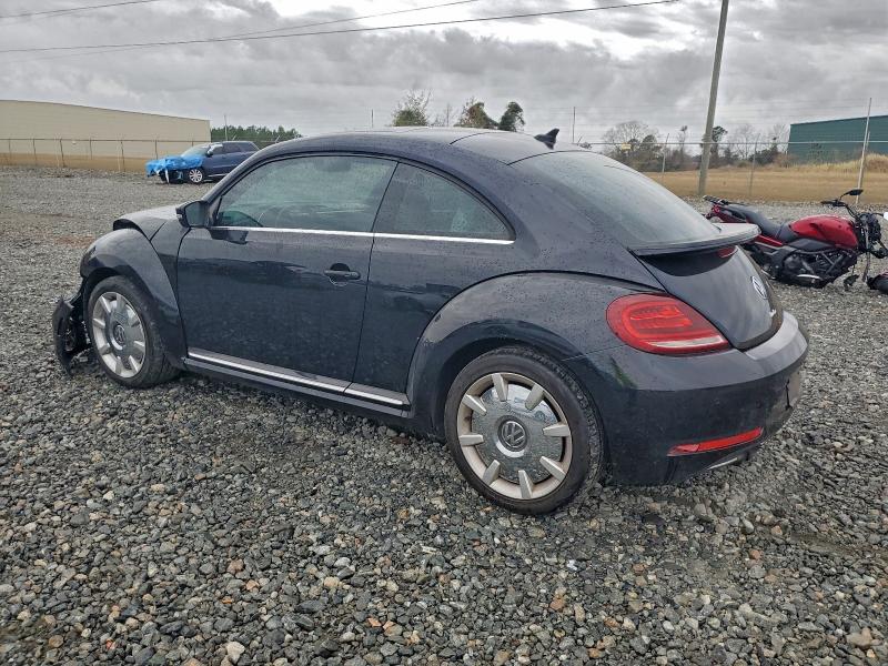 Photo 2 from auction – 2018 VOLKSWAGEN BEETLE SE with VIN 3VWJD7ATXJM726907