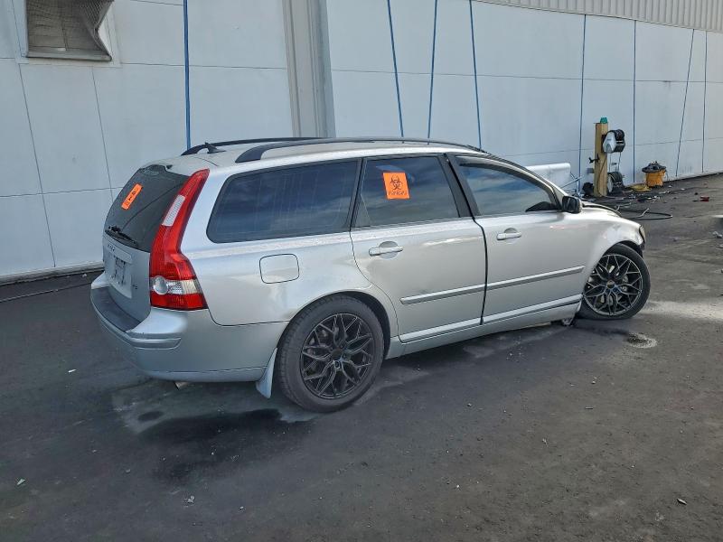 Photo 3 from auction – 2005 VOLVO V50 T5 with VIN YV1MW682552043585
