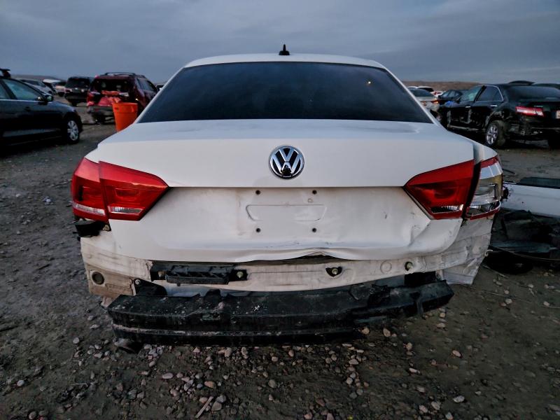 Photo 6 from auction – 2013 VOLKSWAGEN PASSAT SE with VIN 1VWBP7A33DC019097