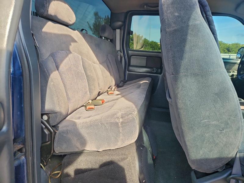 Photo 10 from auction – 2001 CHEVROLET SILVERADO with VIN 2GCEC19V111377007