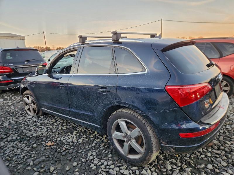Zdjęcie 2 z aukcji – 2010 AUDI Q5 PREMIUM z VIN WA1LKAFP2AA011945