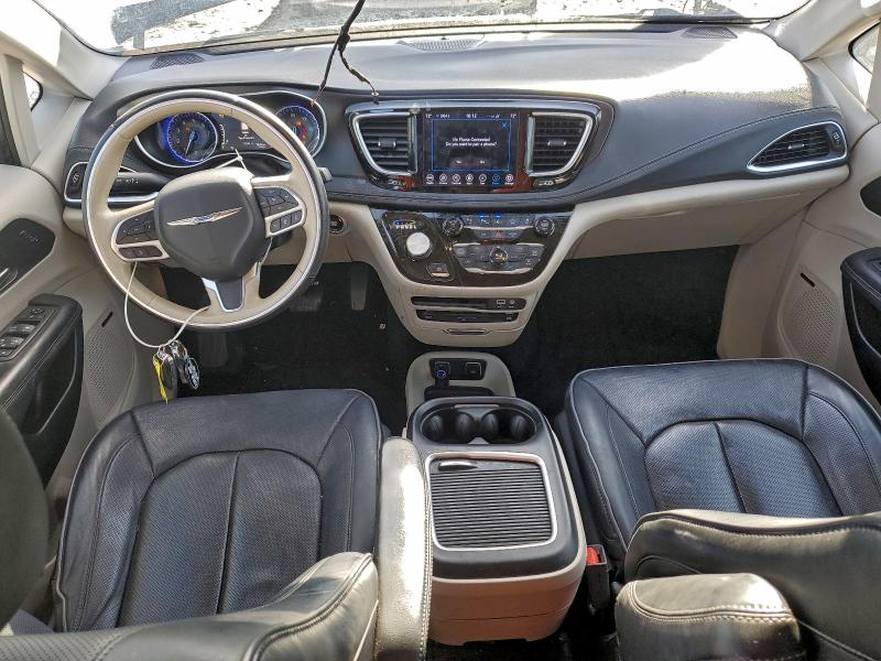 Photo 8 from auction – 2020 CHRYSLER PACIFICA L with VIN 2C4RC1GG6LR236315