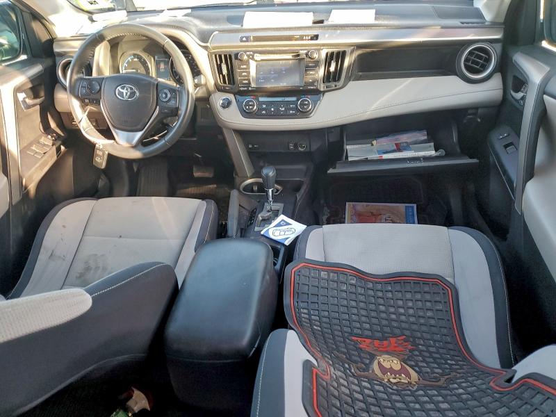 Photo 8 from auction – 2017 TOYOTA RAV4 with VIN 2T3RFREV8HW690750
