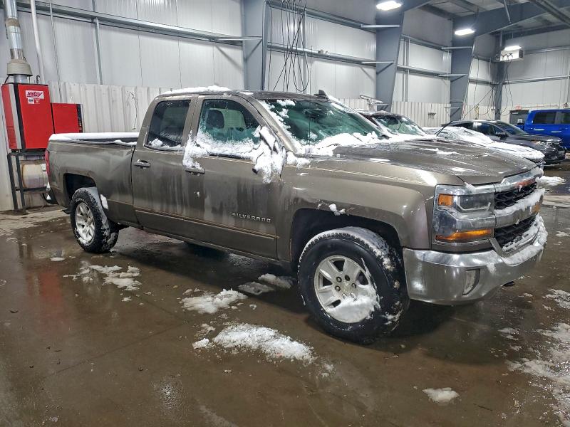 Photo 4 from auction – 2016 CHEVROLET SILVERADO with VIN 1GCVKREC2GZ388197