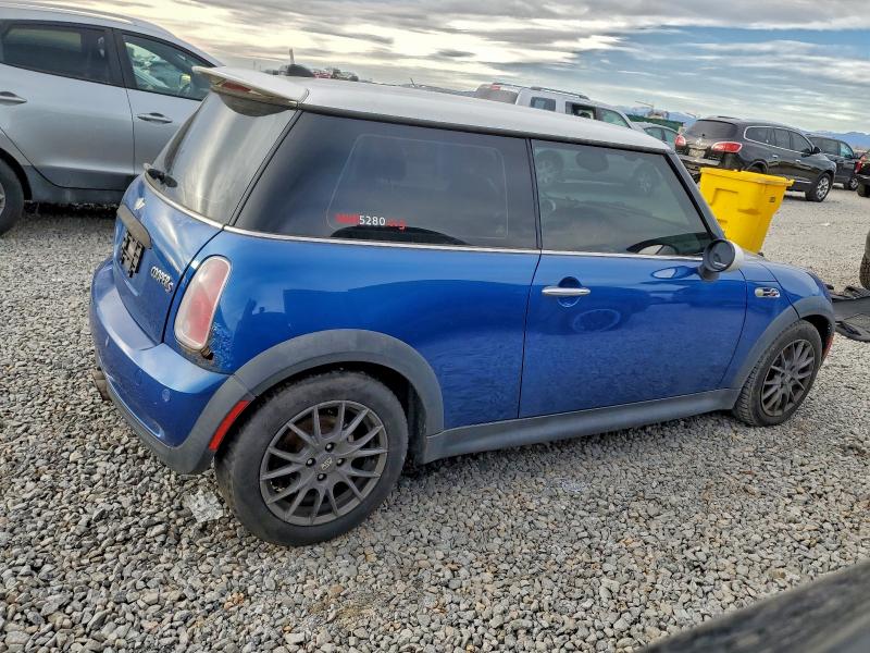 Photo 3 from auction – 2005 MINI COOPER S with VIN WMWRE33555TL12383