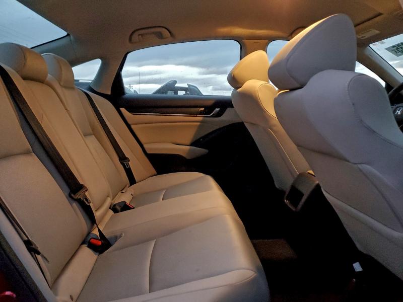 Photo 10 from auction – 2018 HONDA ACCORD with VIN 1HGCV1F13JA067600
