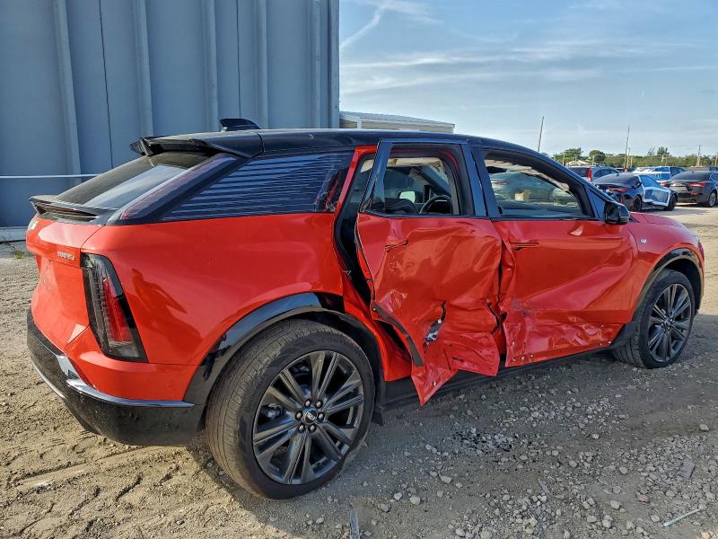 Photo 3 from auction – 2025 CADILLAC OPTIQ SPOR with VIN 3GYK3GMR7SS231372