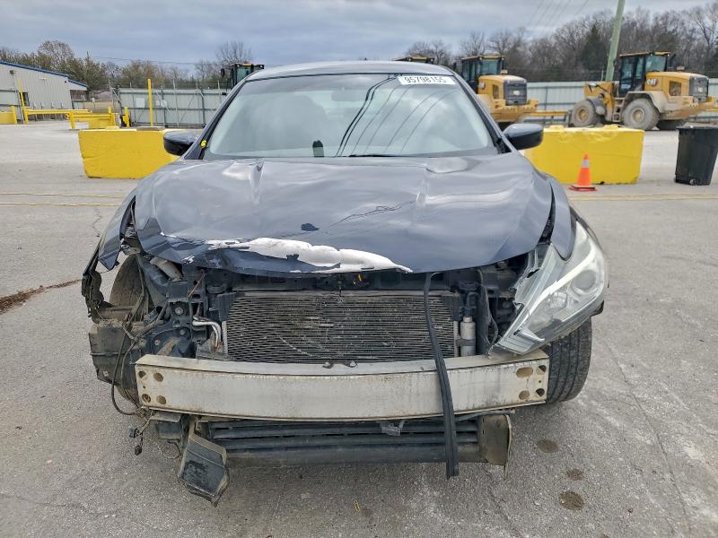 Photo 5 from auction – 2017 NISSAN ALTIMA 2.5 with VIN 1N4AL3AP1HC286045