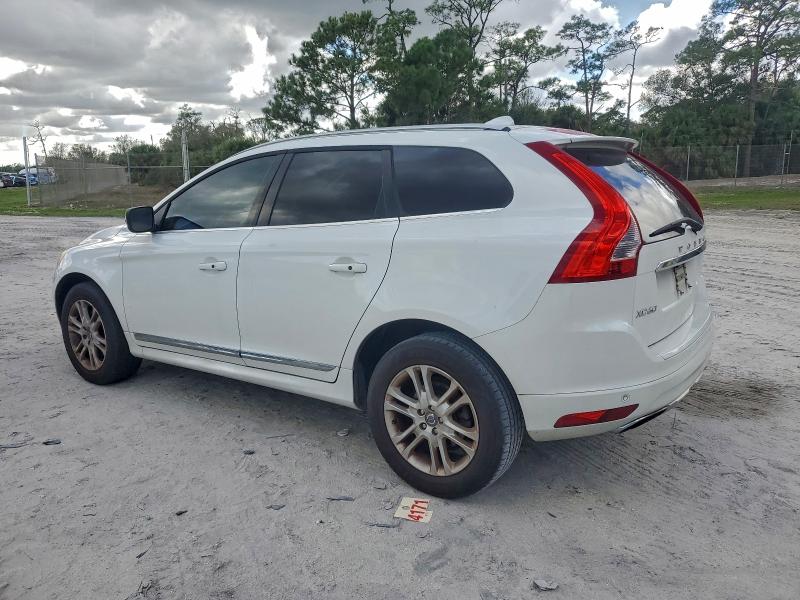 Photo 2 from auction – 2015 VOLVO XC60 T5 PR with VIN YV440MDKXF2678723
