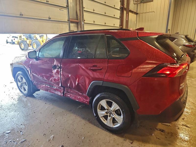 Photo 2 from auction – 2021 TOYOTA RAV4 XLE with VIN 2T3P1RFV6MW158847