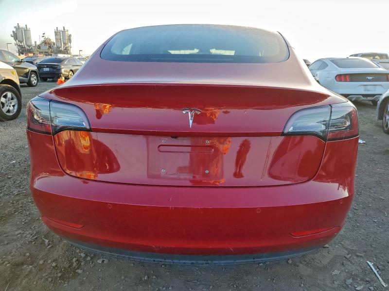 Photo 6 from auction – 2018 TESLA MODEL 3 with VIN 5YJ3E1EA7JF052511