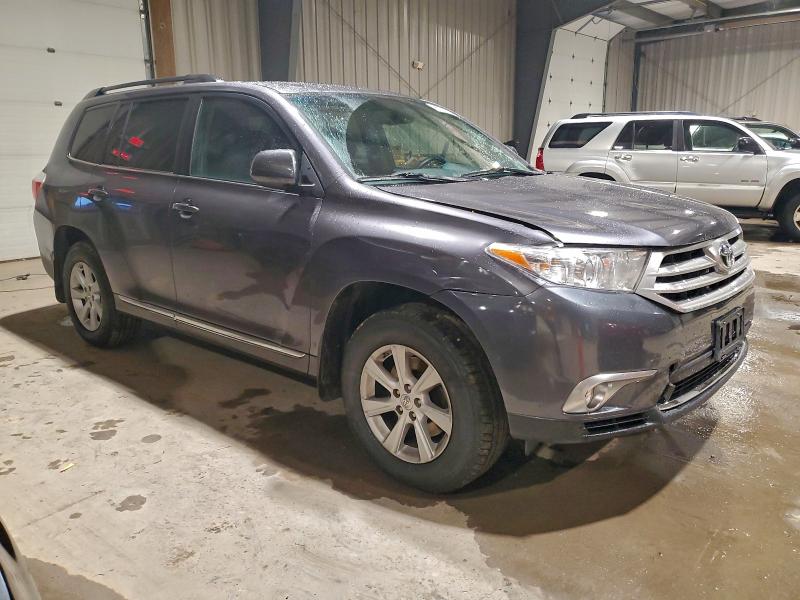 Photo 4 from auction – 2012 TOYOTA HIGHLANDER with VIN 5TDBK3EH5CS127332