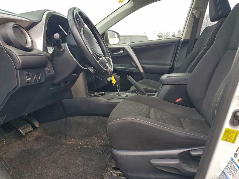 Photo 7 from auction – 2017 TOYOTA RAV4 XLE with VIN JTMRFREV5HD200701