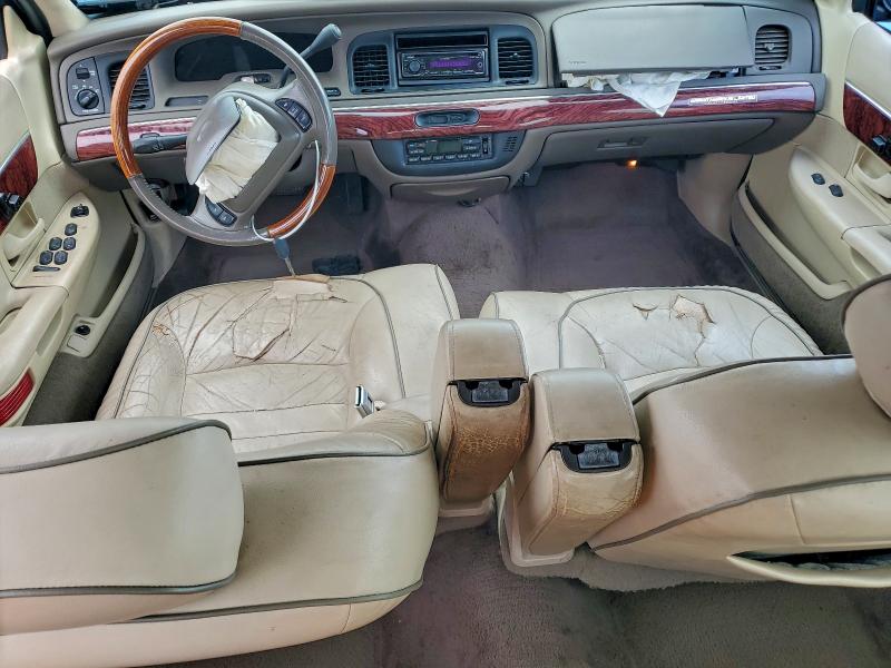 Photo 8 from auction – 2000 MERCURY GRAND MARQ with VIN 2MEFM75W7YX709265