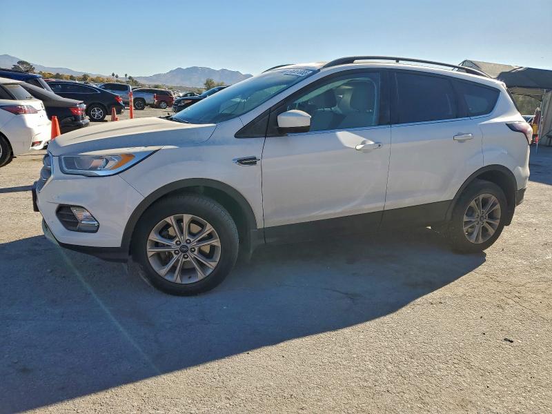 FORD ESCAPE SE 2017 with VIN 1FMCU9GD2HUA54883 - Photo from auction