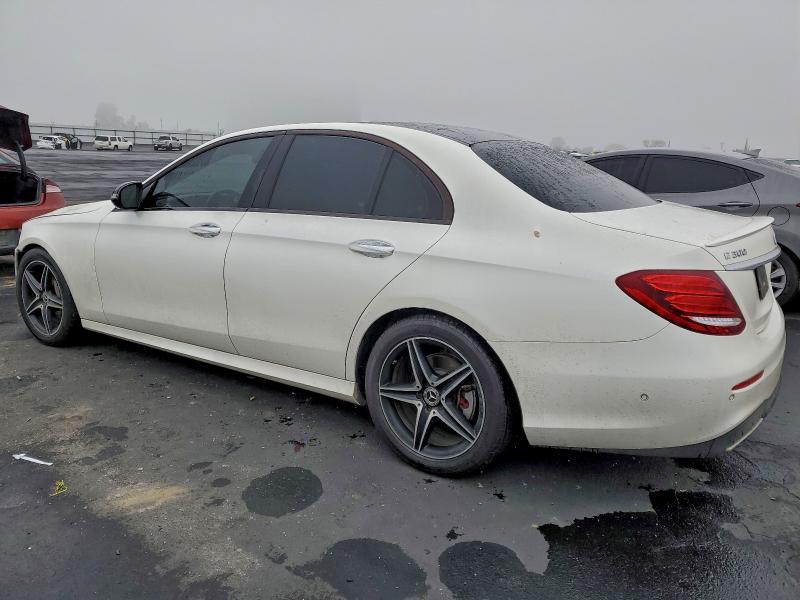 Photo 2 from auction – 2018 MERCEDES-BENZ E 300 with VIN WDDZF4JB7JA315859