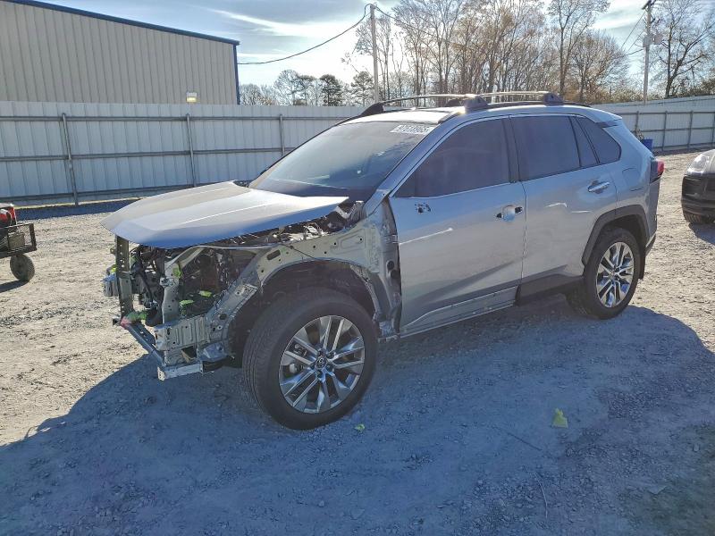 Photo 1 from auction – 2025 TOYOTA RAV4 LIMIT with VIN 2T3Y1RFV1SW427757