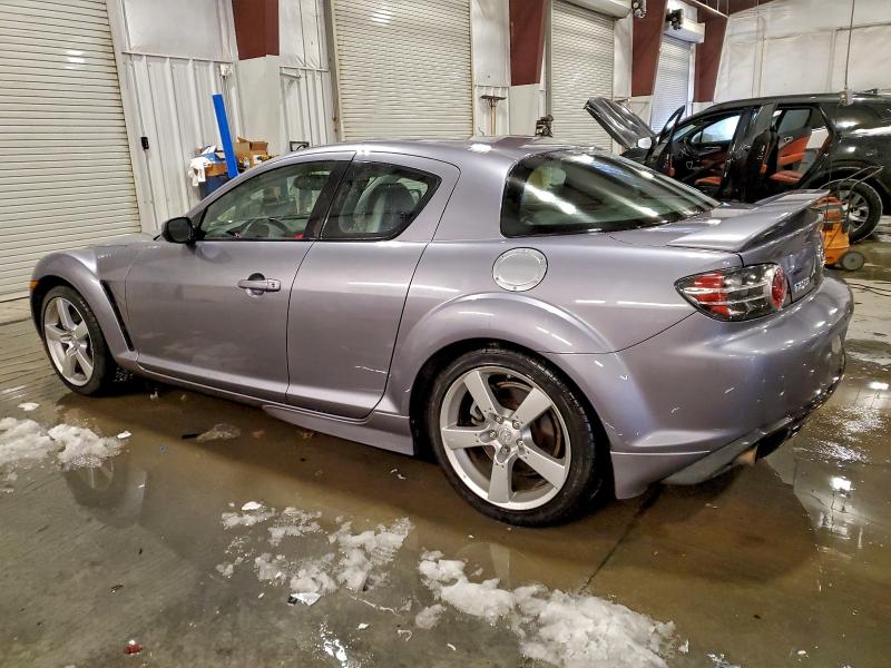 Photo 2 from auction – 2004 MAZDA RX8 with VIN JM1FE17N540136875