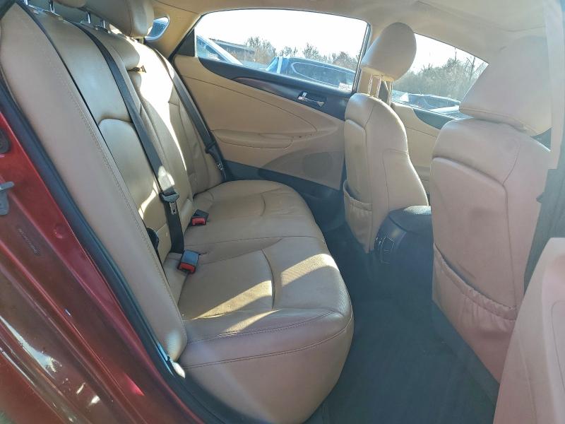 Photo 10 from auction – 2012 HYUNDAI SONATA SE with VIN 5NPEC4AC2CH464461