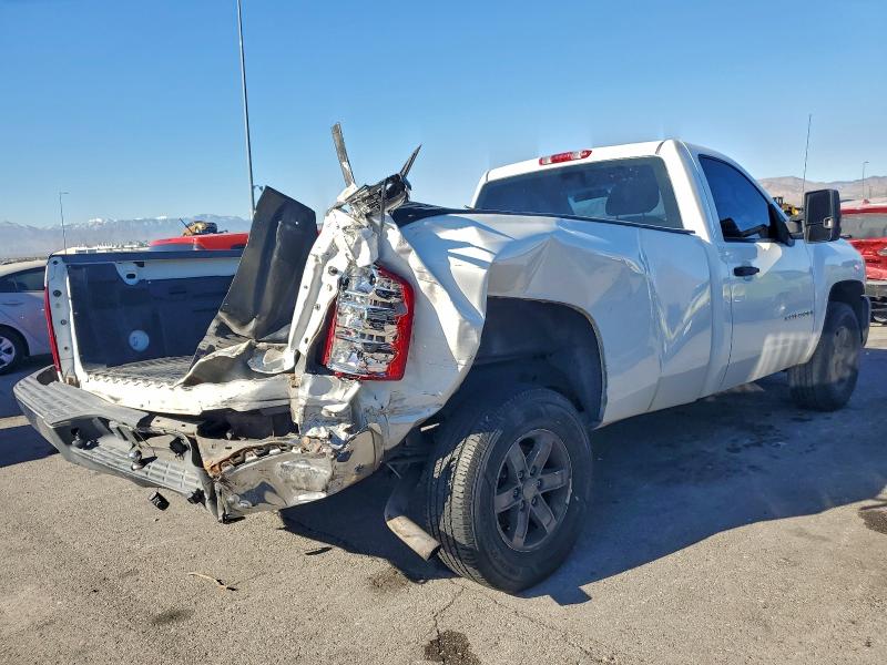 Photo 3 from auction – 2008 CHEVROLET SILVERADO with VIN 1GCEC14C68Z295765