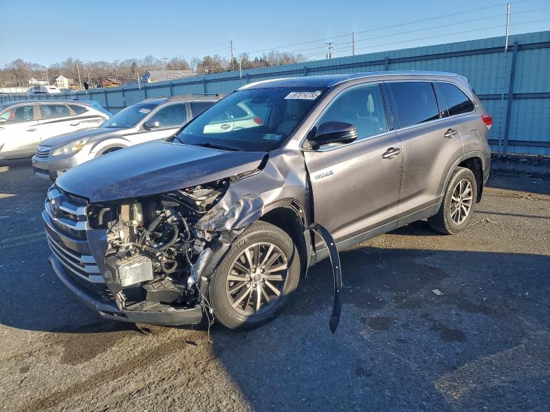 Photo 1 from auction – 2019 TOYOTA HIGHLANDER with VIN 5TDJGRFHXKS065178