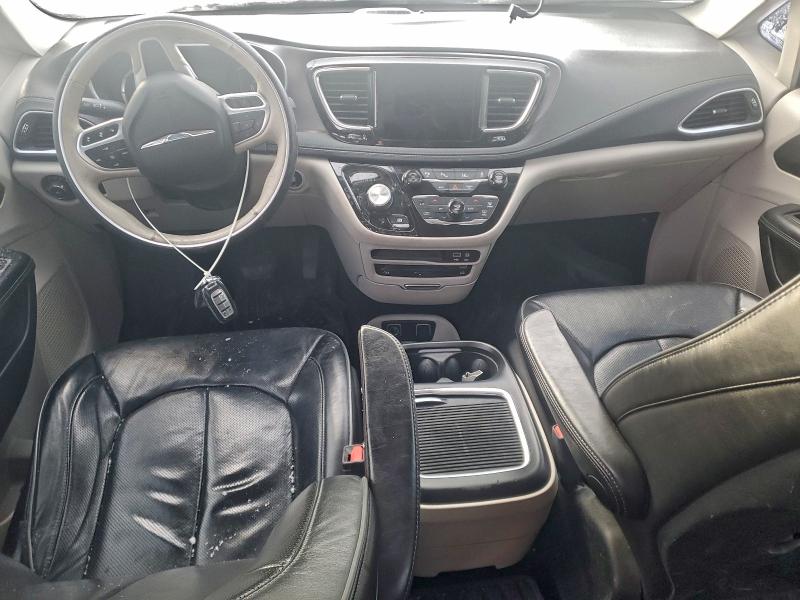 Photo 8 from auction – 2018 CHRYSLER PACIFICA H with VIN 2C4RC1N79JR189295