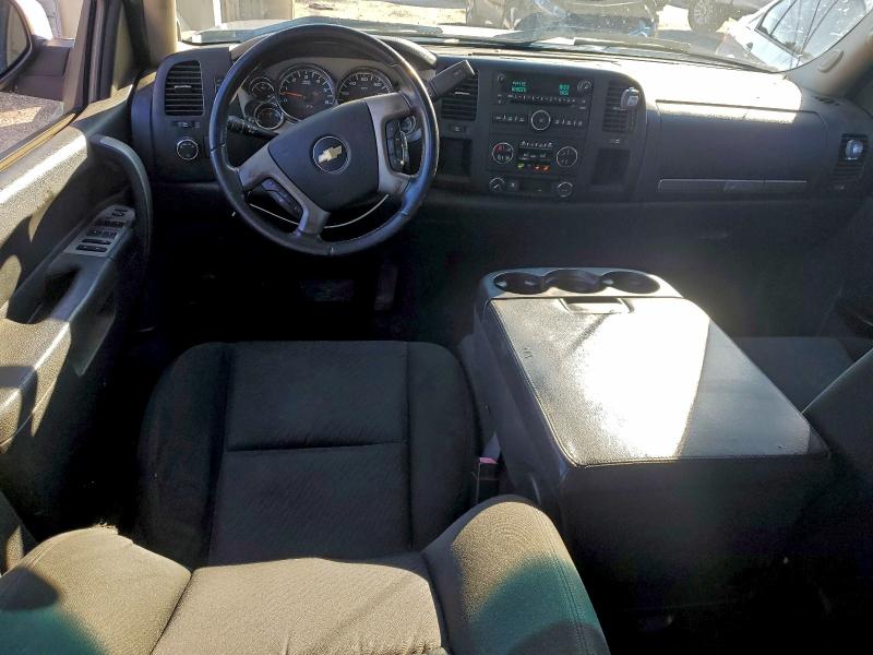 Photo 8 from auction – 2010 CHEVROLET SILVERADO with VIN 3GCRCSE03AG109701