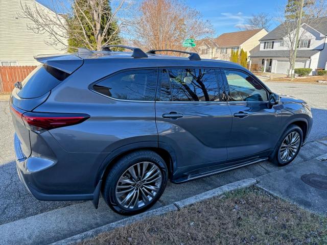 Photo 4 from auction – 2021 TOYOTA HIGHLANDER with VIN 5TDEBRCH1MS032013