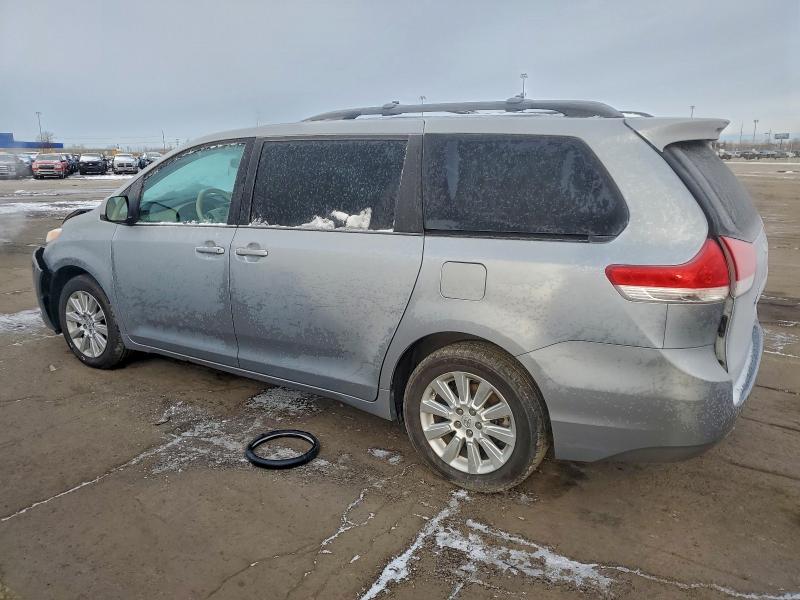 Photo 2 from auction – 2014 TOYOTA SIENNA LE with VIN 5TDJK3DC6ES089064