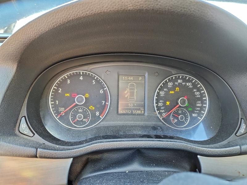 Photo 9 from auction – 2014 VOLKSWAGEN PASSAT SE with VIN 1VWBH7A34EC002680