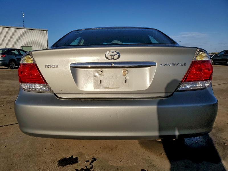 Photo 6 from auction – 2005 TOYOTA CAMRY LE with VIN 4T1BE32K65U615187