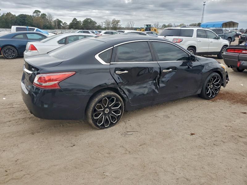 Zdjęcie 3 z aukcji – 2013 NISSAN ALTIMA 2.5 z VIN 1N4AL3AP2DC159685