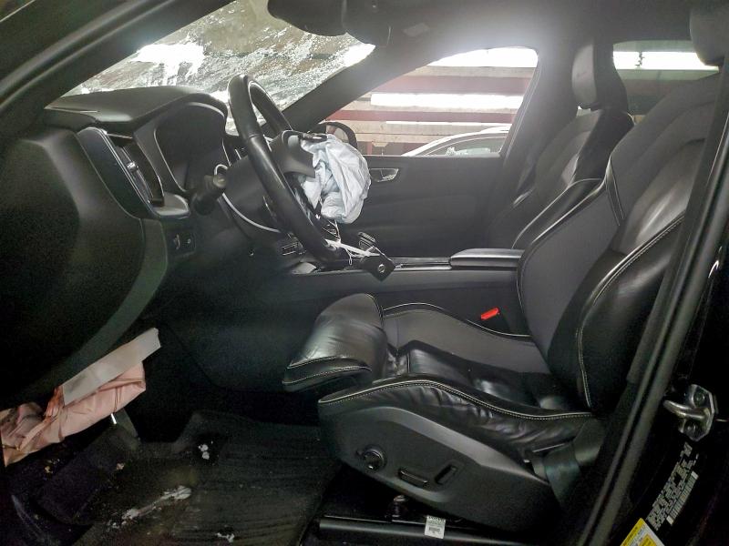 Photo 7 from auction – 2020 VOLVO XC60 T5 R- with VIN YV4102RM5L1530515