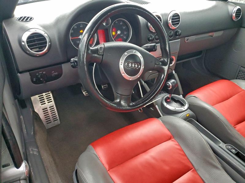Photo 8 from auction – 2004 AUDI TT with VIN TRUTC28N541020766