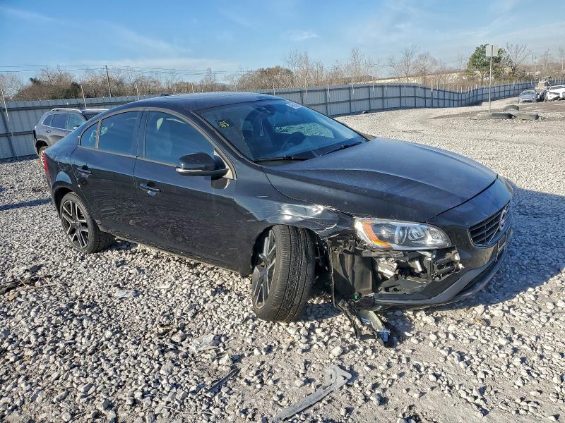 Photo 4 from auction – 2017 VOLVO S60 with VIN YV126MFL3H2425450