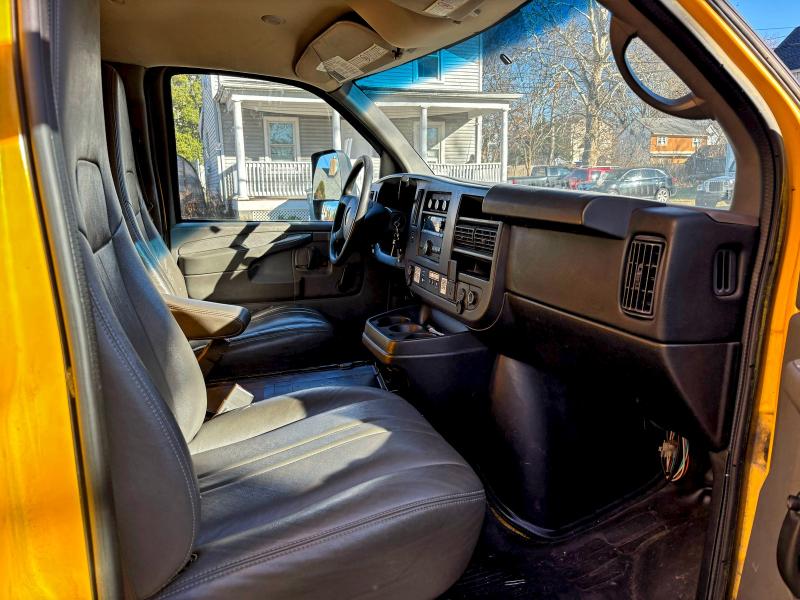 Photo 5 from auction – 2015 GMC SAVANA CUT with VIN 1GD374CG2F1175762