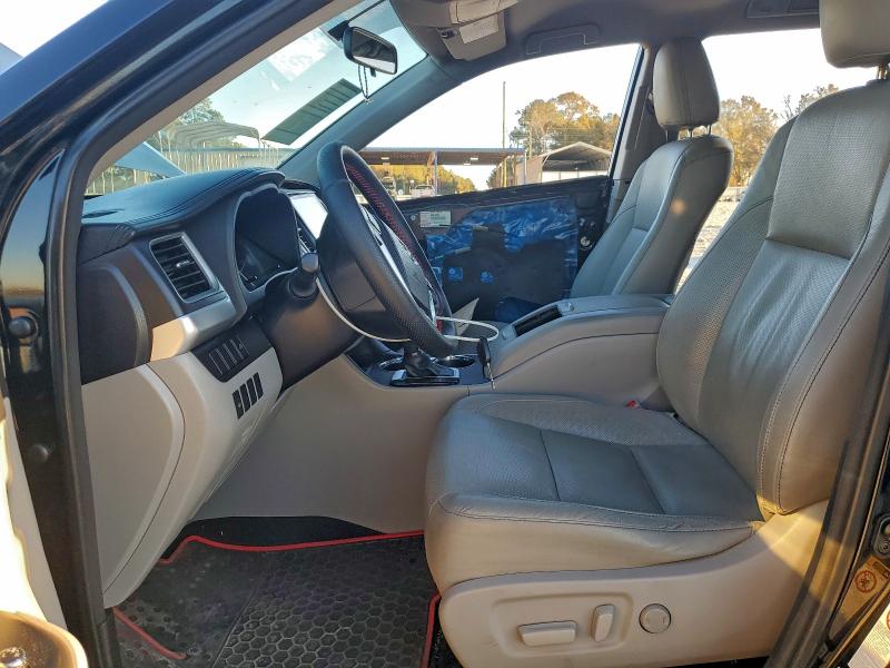 Photo 7 from auction – 2015 TOYOTA HIGHLANDER with VIN 5TDZKRFH7FS053612