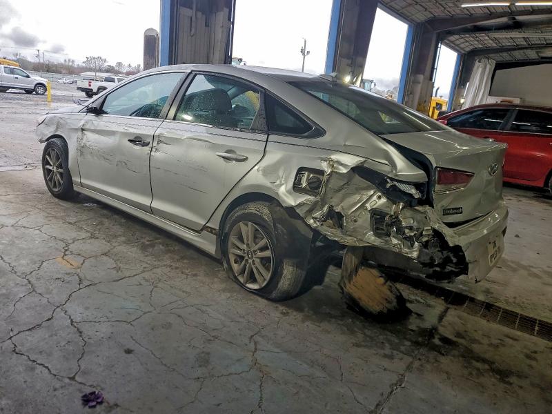 Photo 2 from auction – 2018 HYUNDAI SONATA with VIN 5NPE24AF0JH685311