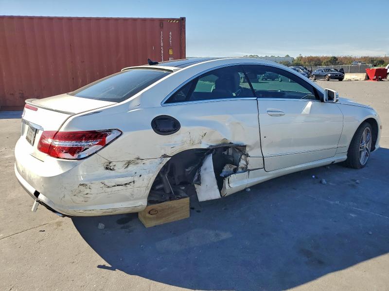 Photo 3 from auction – 2013 MERCEDES-BENZ E 550 with VIN WDDKJ7DB0DF184181