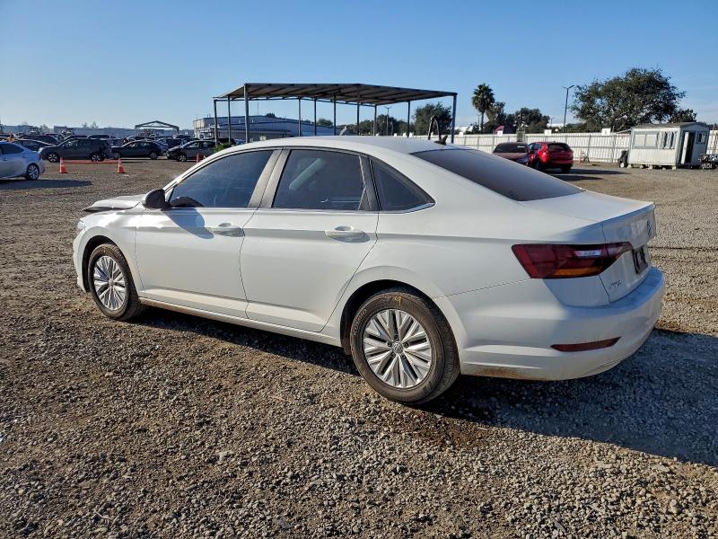 Photo 2 from auction – 2019 VOLKSWAGEN JETTA S with VIN 3VWC57BU6KM118445
