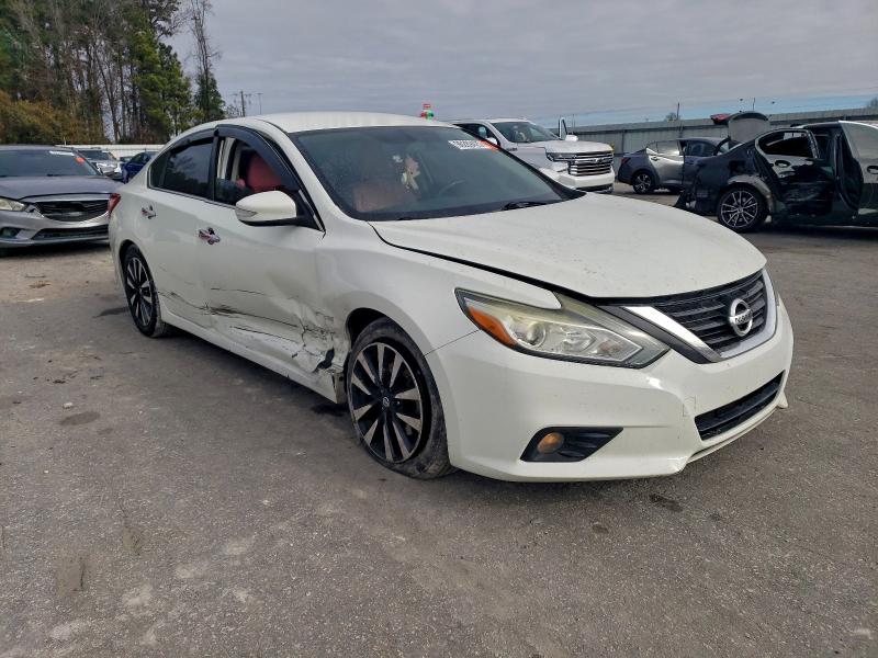 Photo 4 from auction – 2018 NISSAN ALTIMA with VIN 1N4AL3AP0JC165674